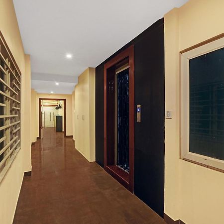 Capital O De Alphabet Kakinada Hotel Bagian luar foto